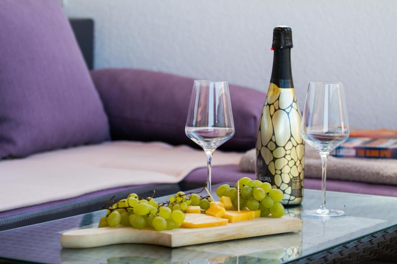 Studio Apartman Nega 2 Rovigno Esterno foto