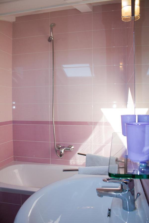 Studio Apartman Nega 2 Rovigno Esterno foto