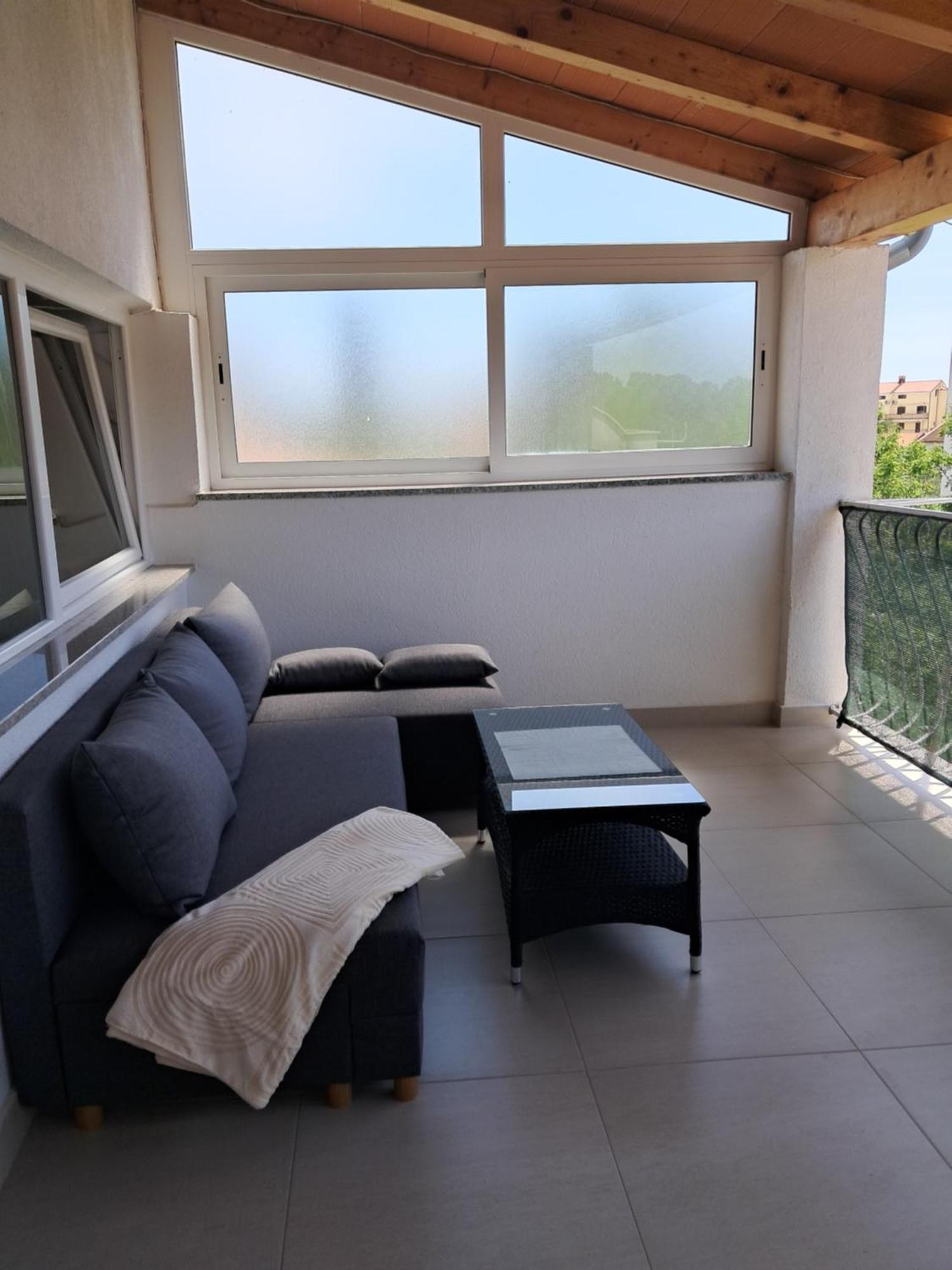 Studio Apartman Nega 2 Rovigno Esterno foto